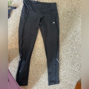 New balance medium cropped running tights, like new!